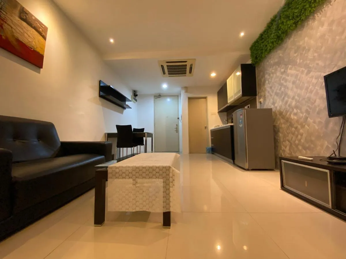 Spacious 3R,2R,Studio 5Min Walk To Time Square,Lalaport, Pool,Gym,Wifi Lägenhet Kuala Lumpur